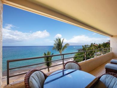 Wailea Vacation Rental Two Bedrooms Sleeps Six Walk to Beach